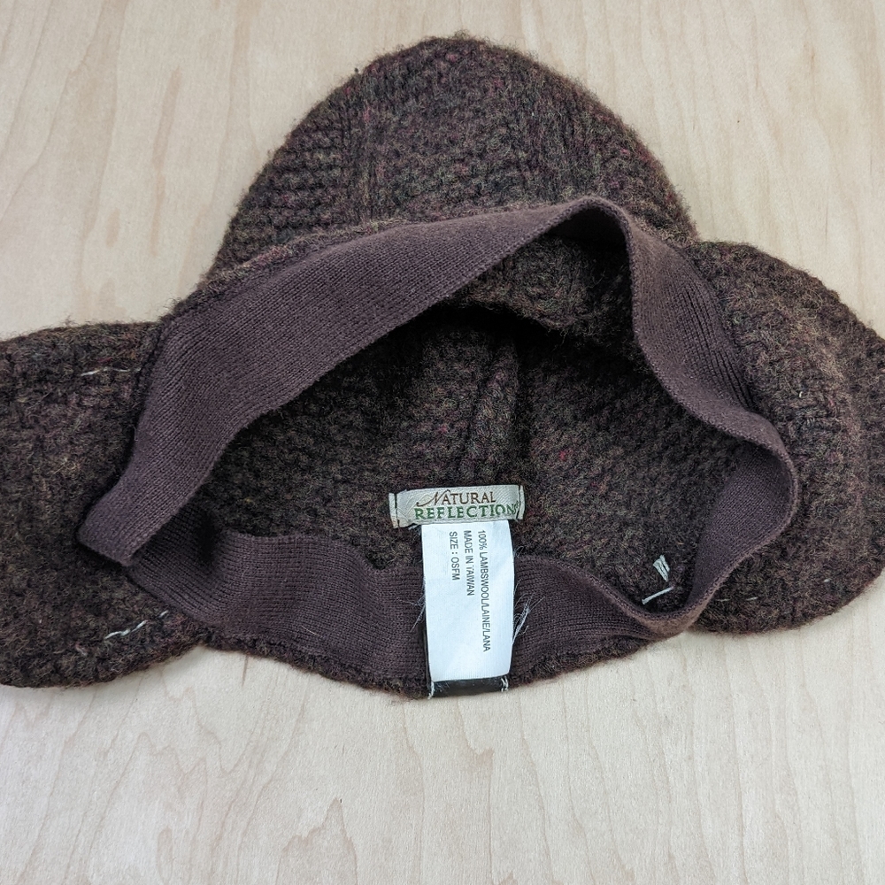 Lambswool Knit Hat - Picture 6 of 7